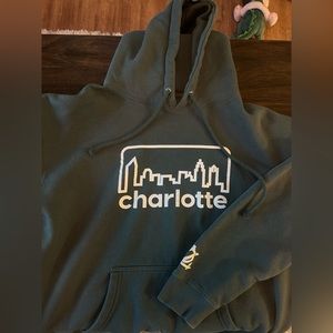Charlotte Hoodie Size L